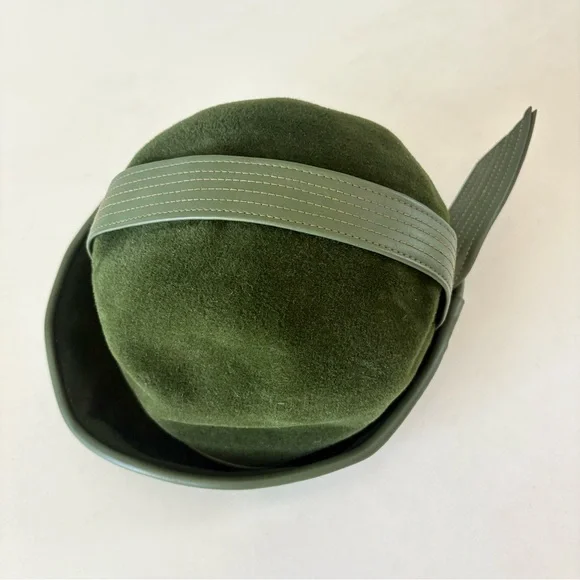 Women's Church Hat Green Retro Felt Made in Italy Brim Size 22.5 The Hat Rack - Picture 4 of 8